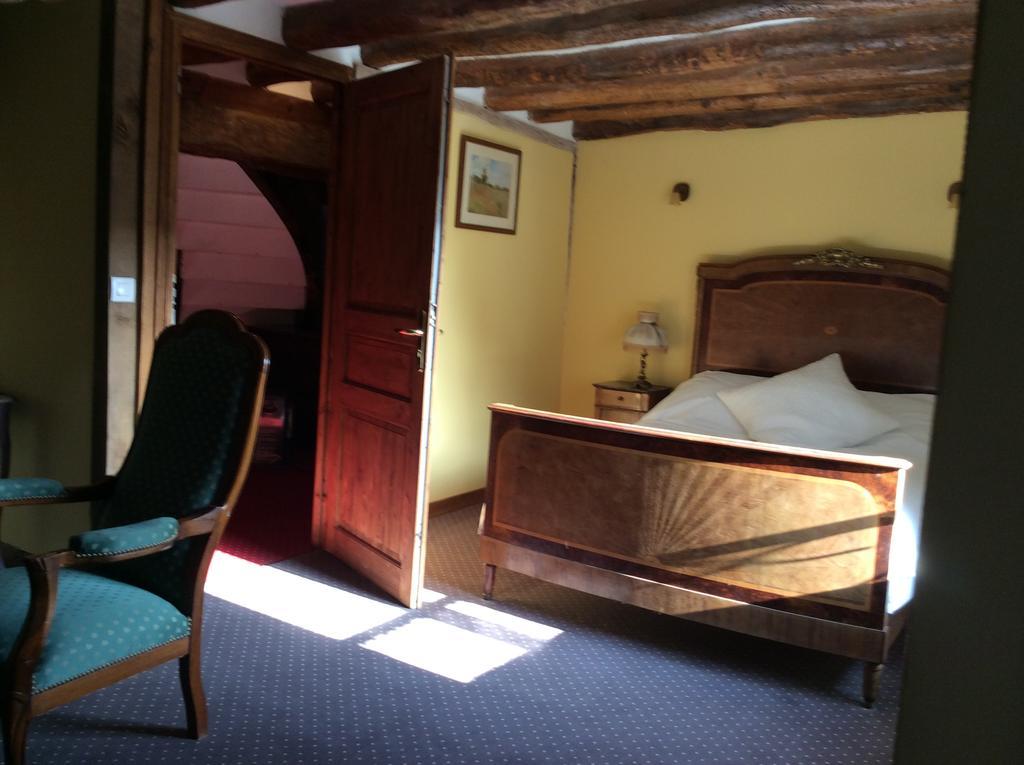 Les Trois Cheminees Chambres D'Hotes Livarot-Pays-d'Auge Exterior foto