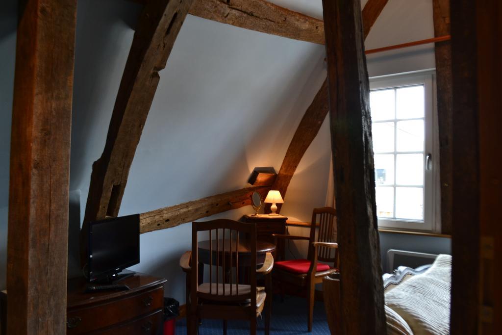 Les Trois Cheminees Chambres D'Hotes Livarot-Pays-d'Auge Exterior foto